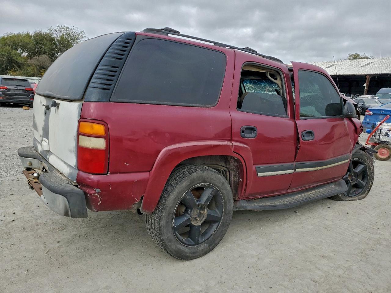 2004 Chevrolet Tahoe C1500 - Фото 3