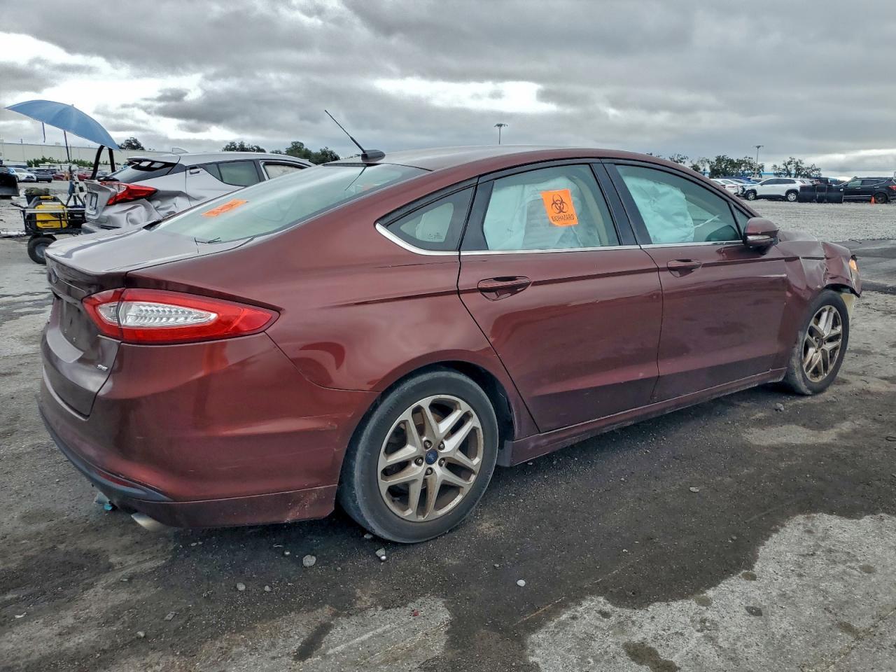 2015 Ford Fusion Se - Фото 3