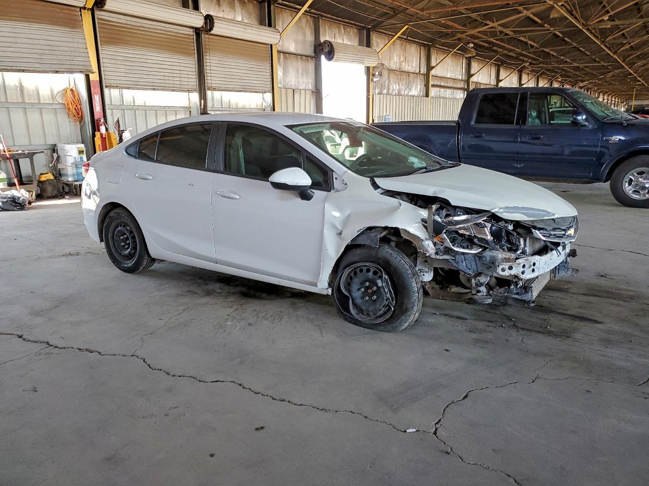 2018 Chevrolet Cruze Ls - Image 4