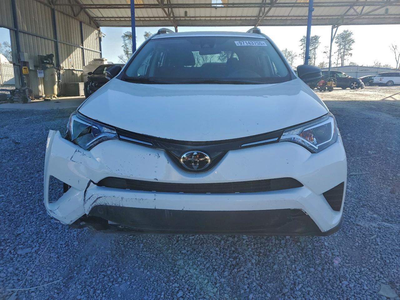 2017 Toyota Rav4 Le - Image 5