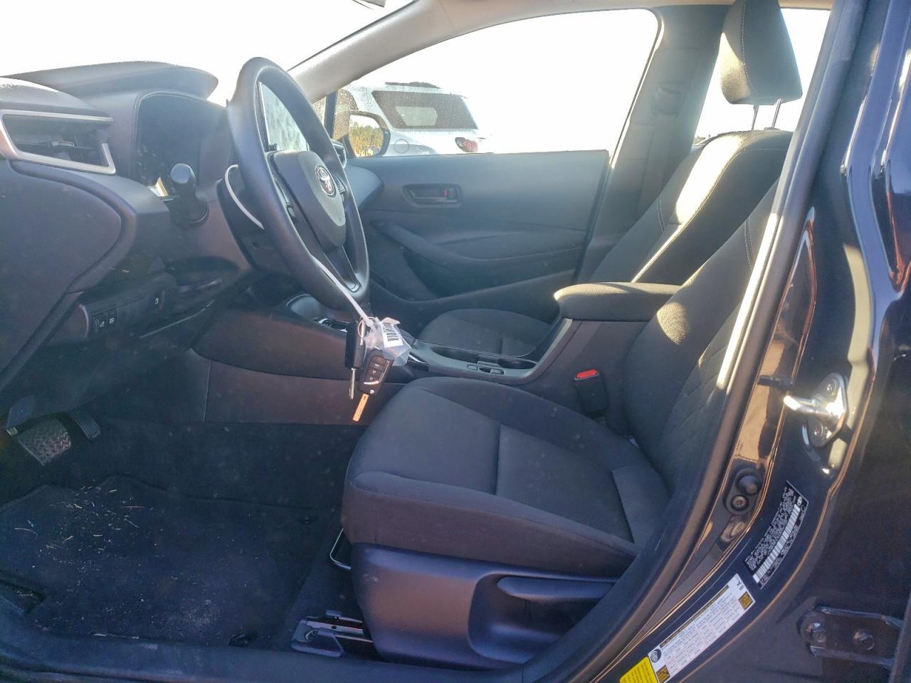 2025 Toyota Corolla Le - Фото 7