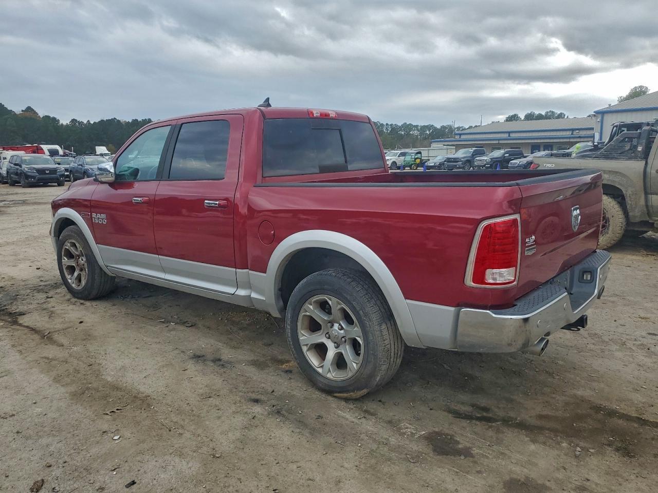 2015 Ram 1500 Laramie 2Wd V6 Tdsl Crew Cab 3.0L - Фото 2