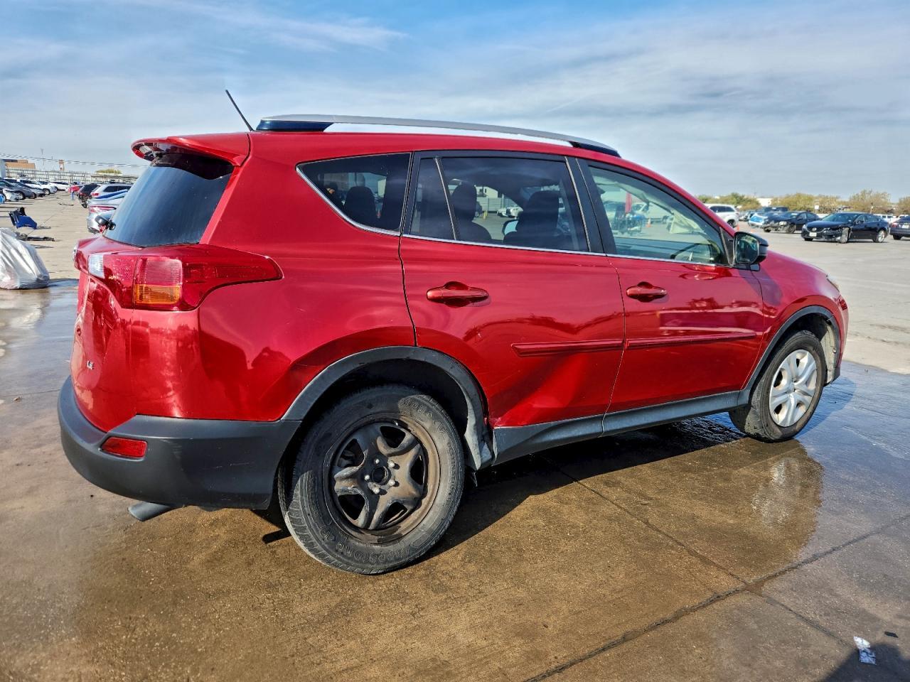 2015 Toyota Rav4 Le - Image 3