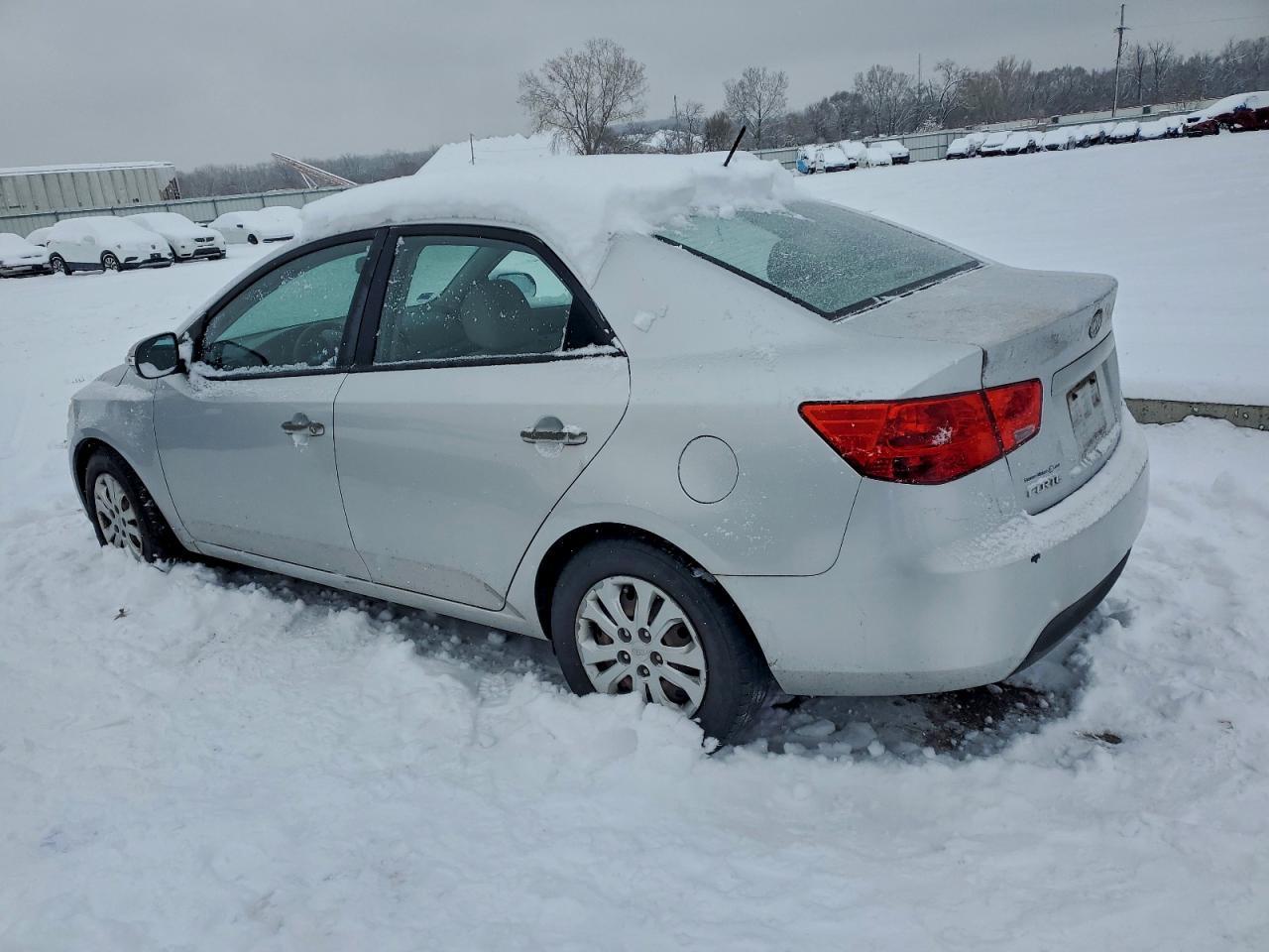 2010 Kia Forte Ex - Image 2
