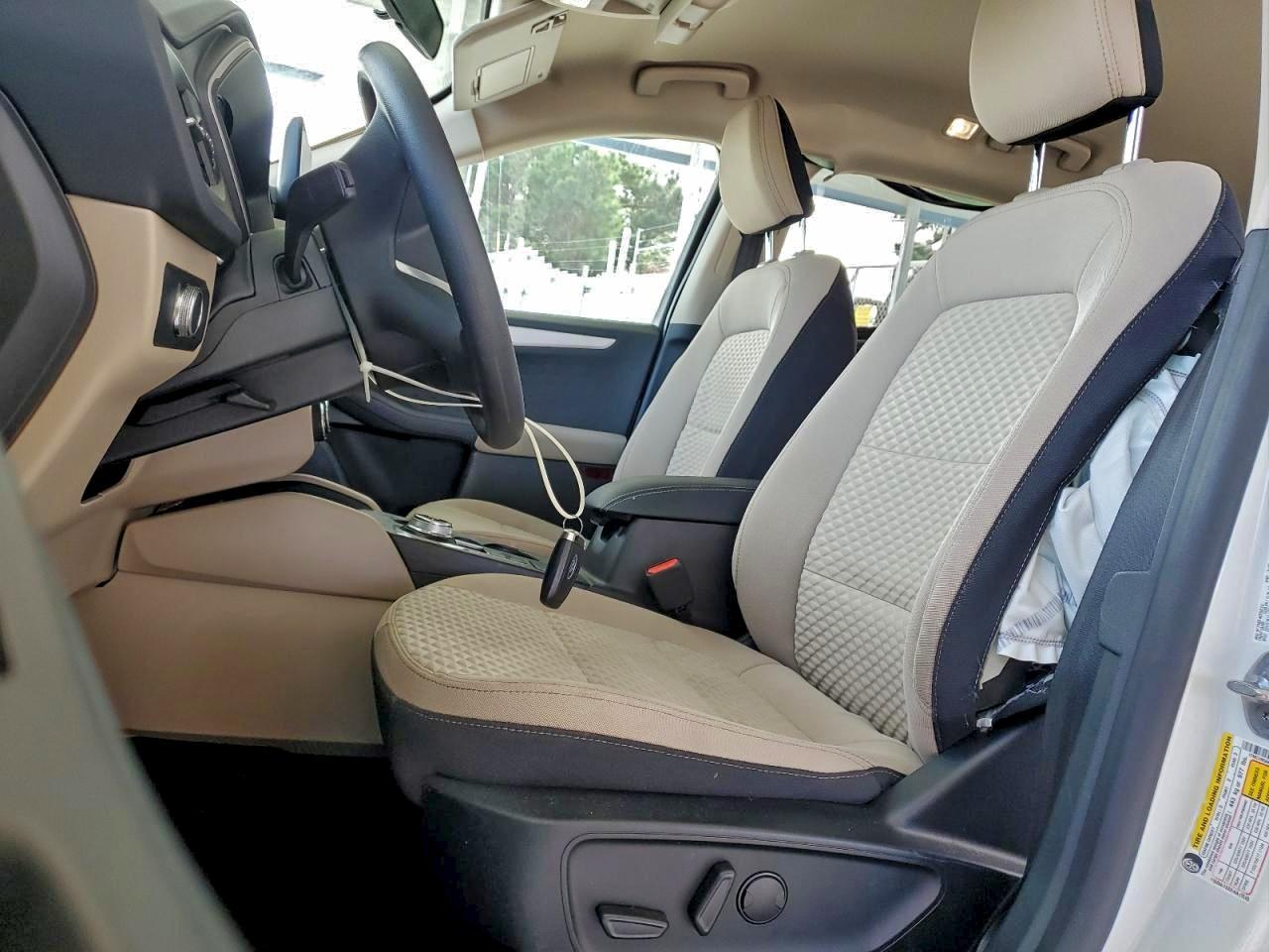 2020 Ford Escape Se - Фото 7