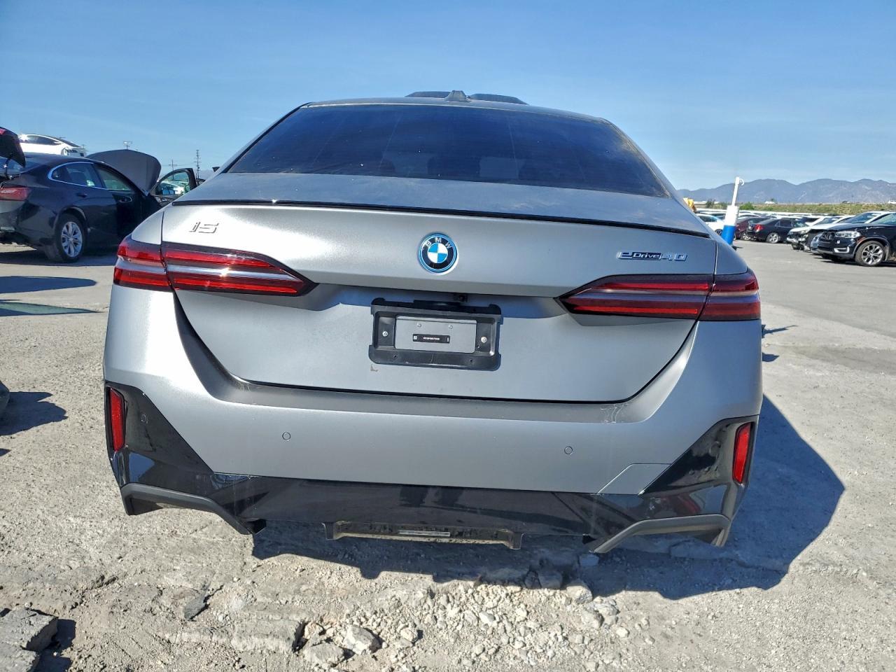 2025 BMW I5 Edrive 40 - Фото 6