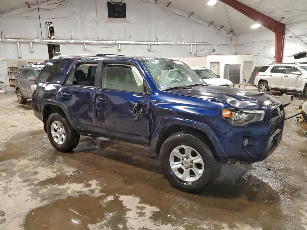 2015 Toyota 4Runner Sr5 - Фото 4
