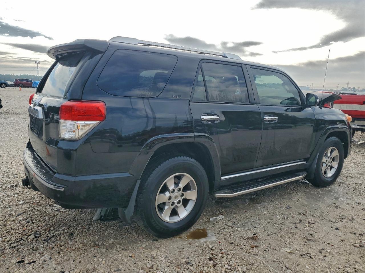 2011 Toyota 4Runner Sr5 - Фото 3