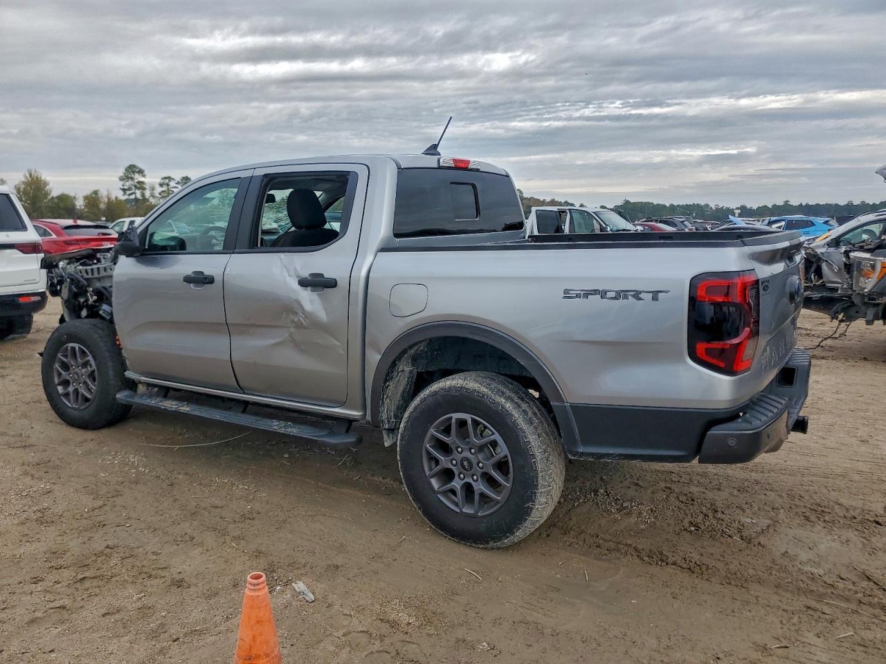 2024 Ford Ranger Xlt - Фото 2