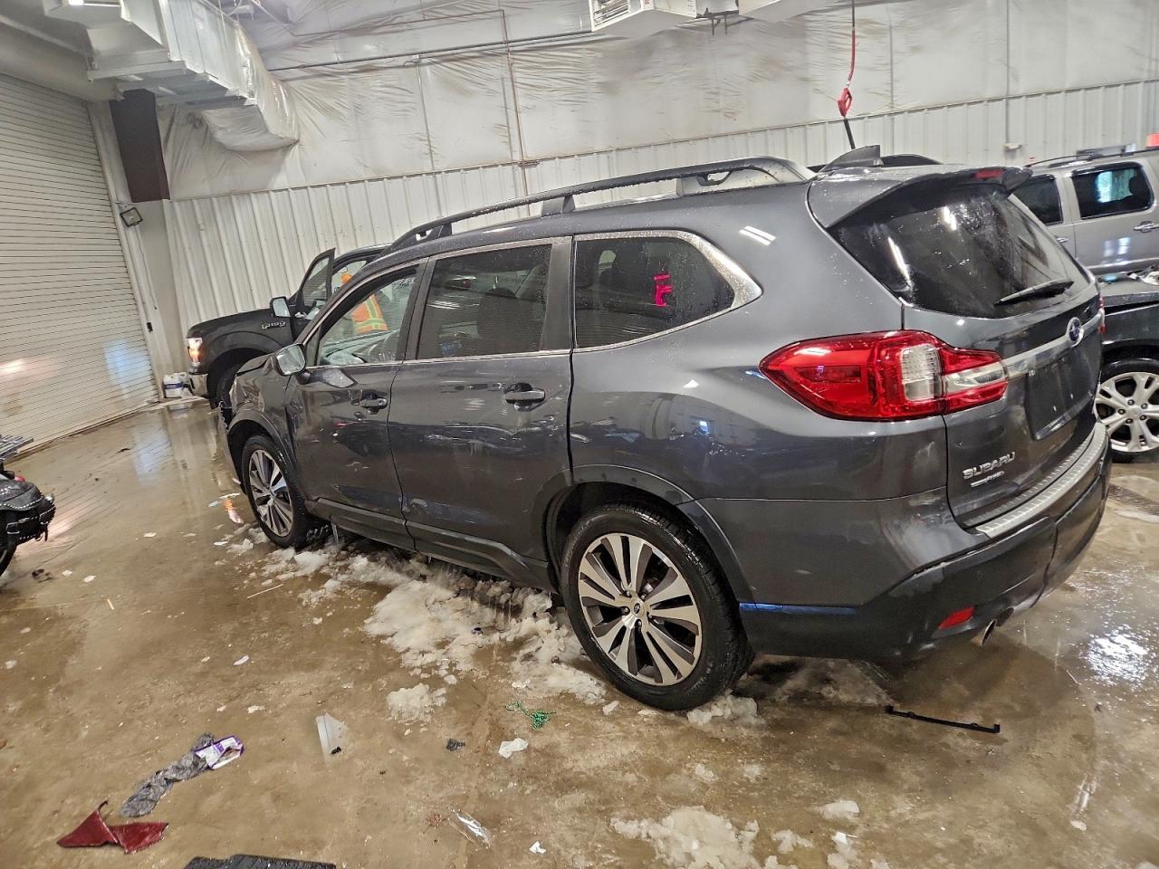 2021 Subaru Ascent Premium - Фото 2