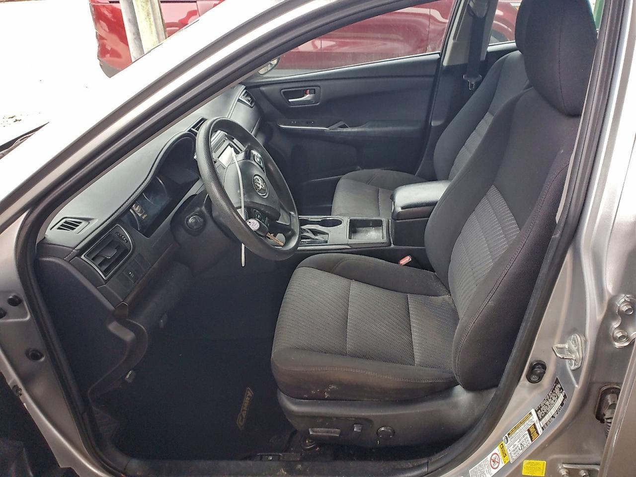 2016 Toyota Camry Le - Фото 7