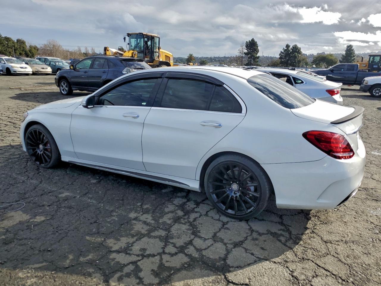 2015 Mercedes-Benz C 400 4Matic - Фото 2
