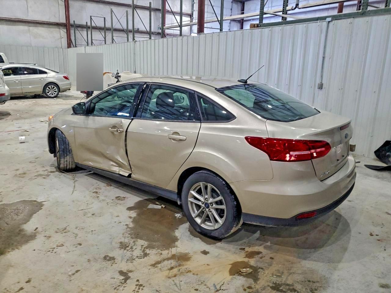 2017 Ford Focus Se - Фото 2