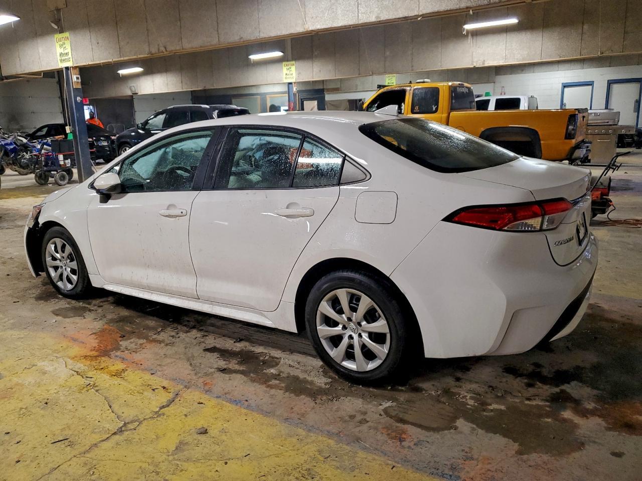 2021 Toyota Corolla Le - Фото 2