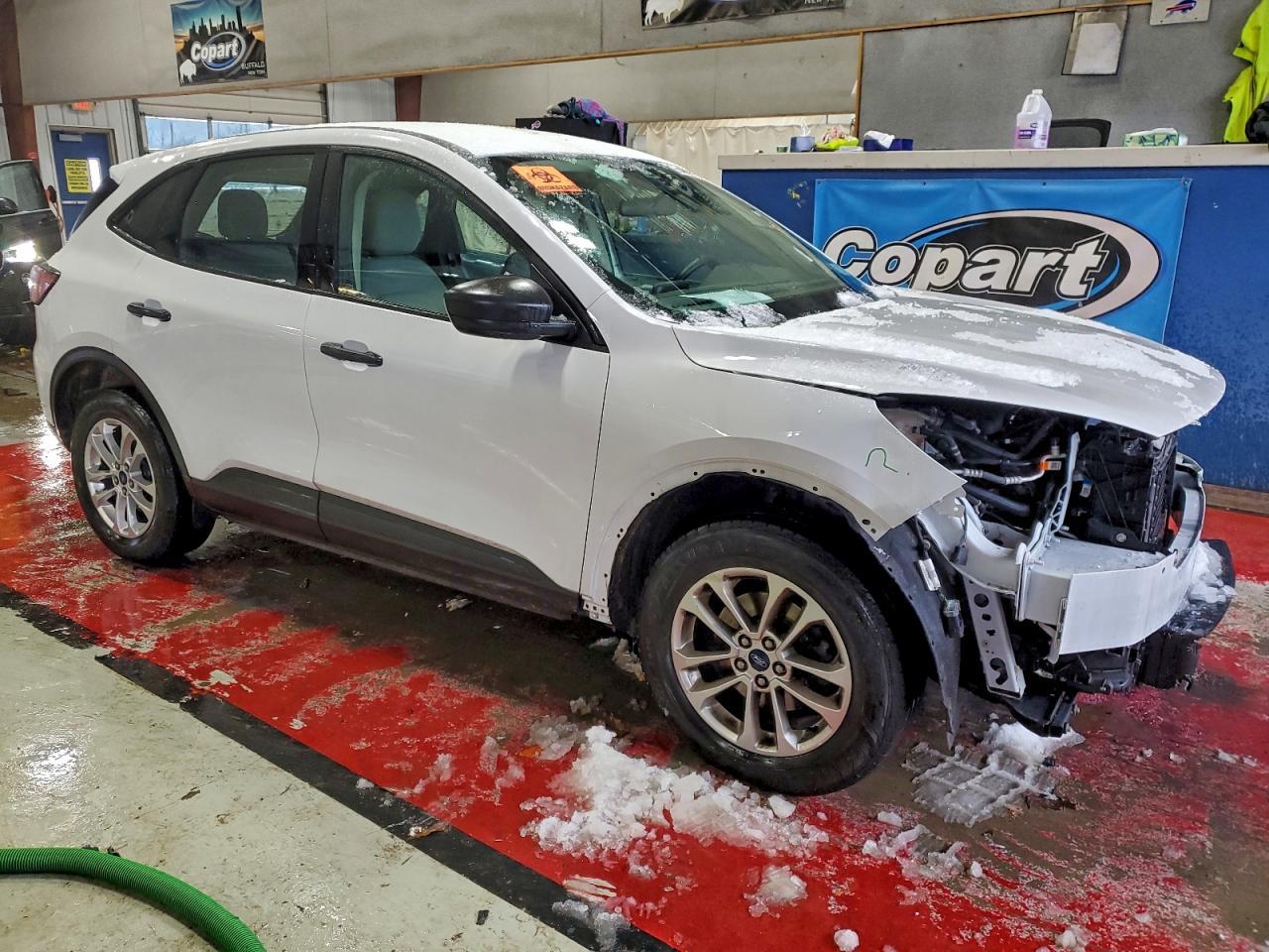 2020 Ford Escape S - Фото 4