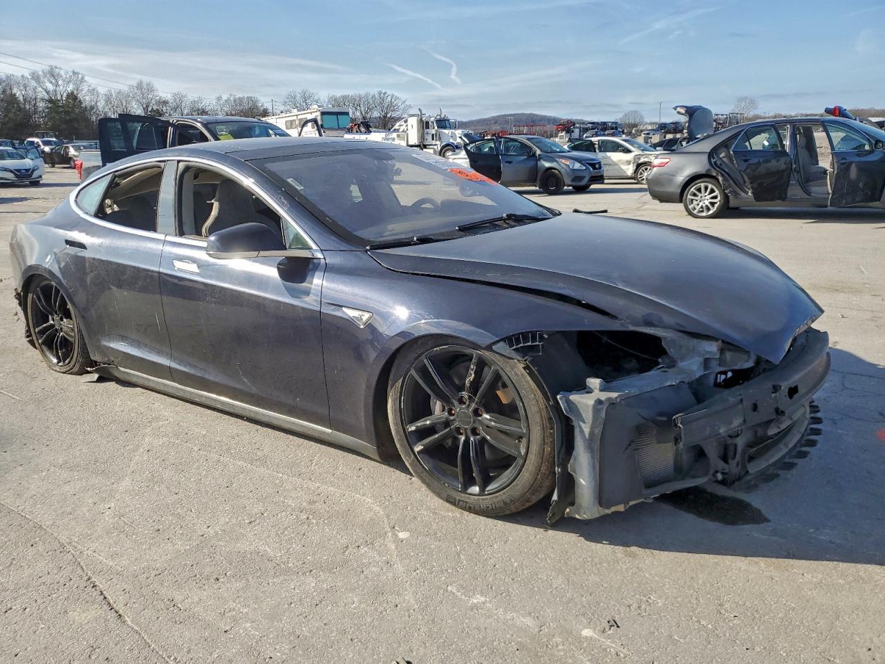 2014 Tesla Model S - Фото 4