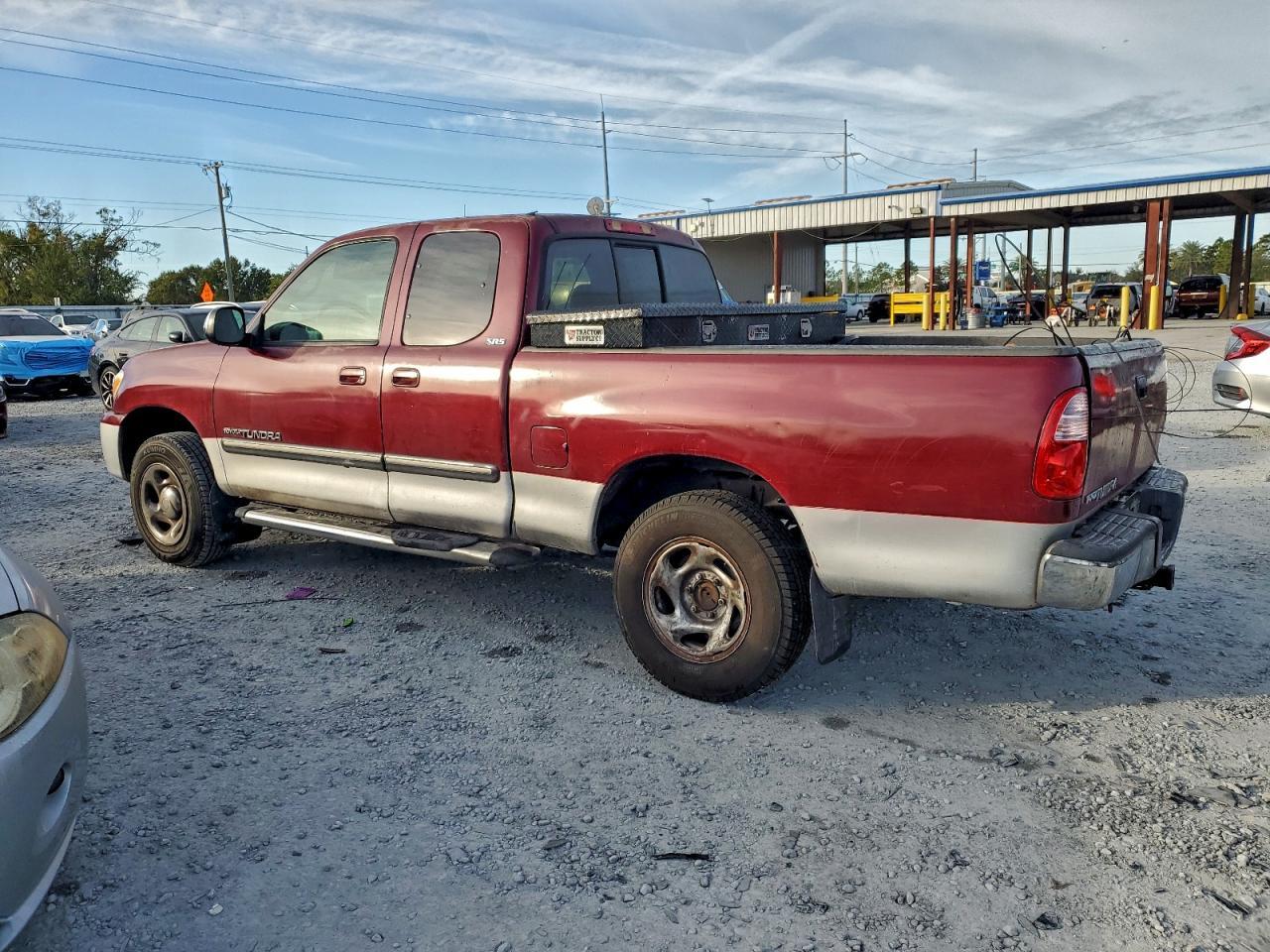2006 Toyota Tundra Access Cab Sr5 - Image 2