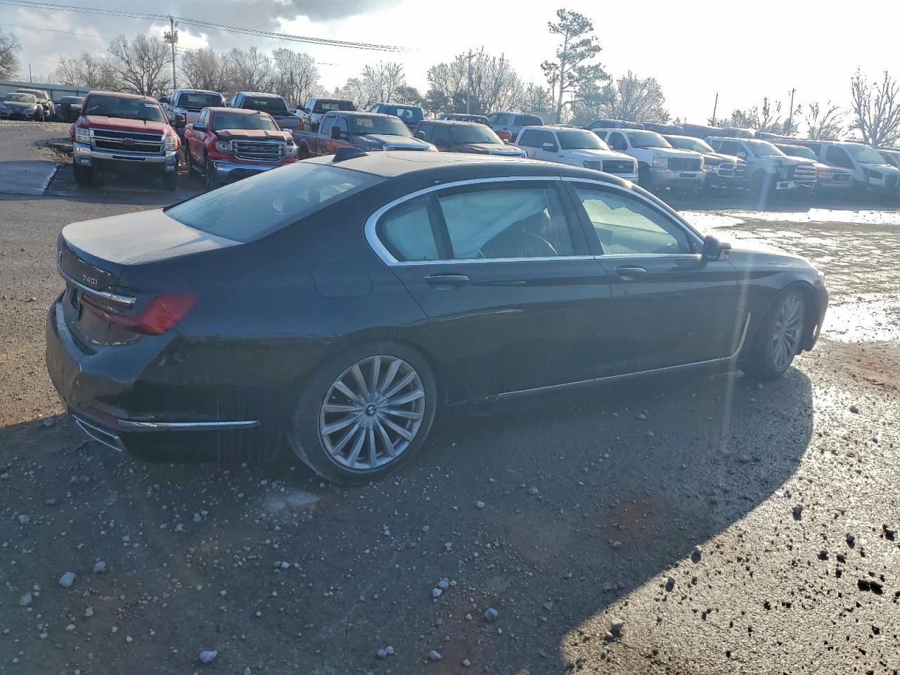 2022 BMW 740 I - Фото 3