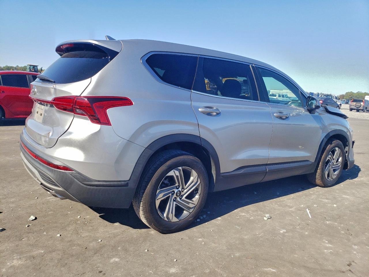 2021 Hyundai Santa Fe Se - Image 3