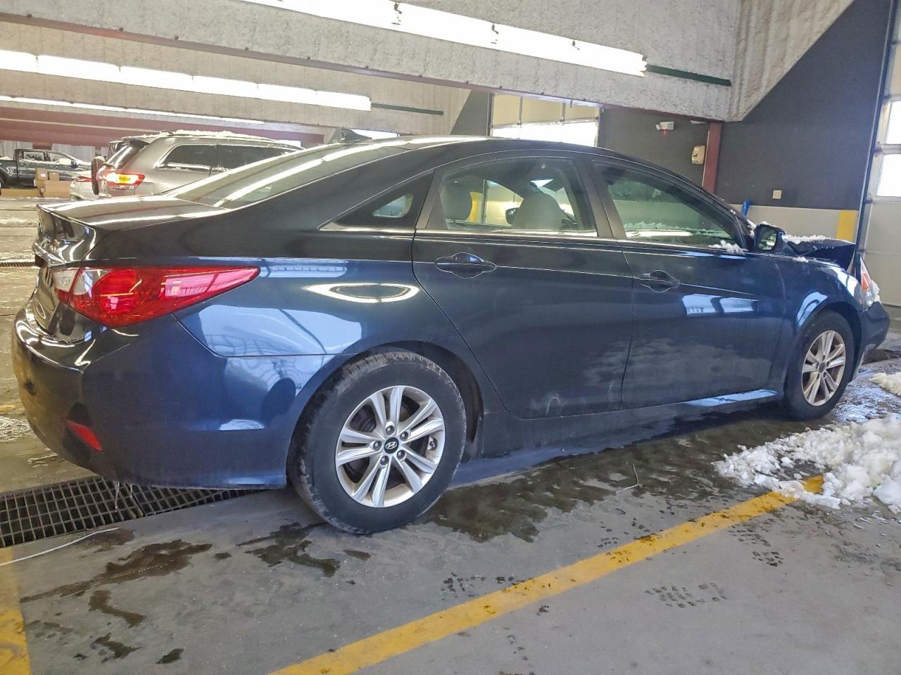 2014 Hyundai Sonata Gls - Фото 3