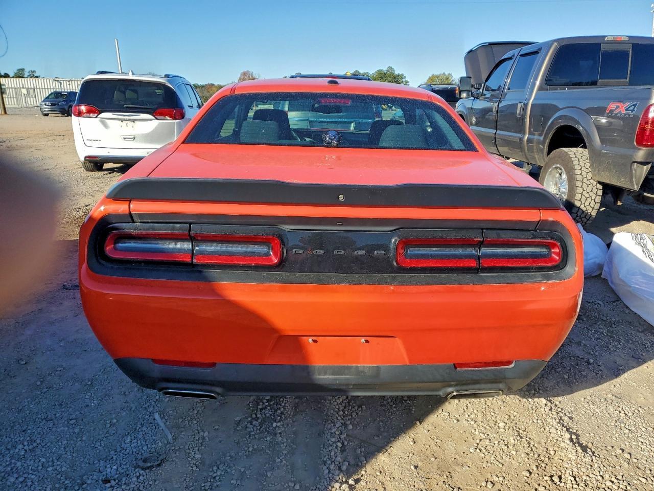 2021 Dodge Challenger Sxt - Фото 6