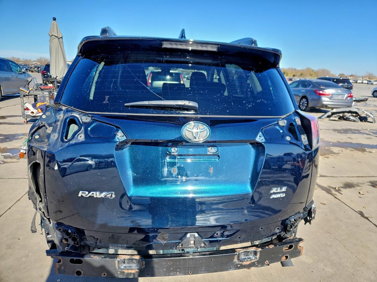 2017 Toyota Rav4 Xle - Image 6