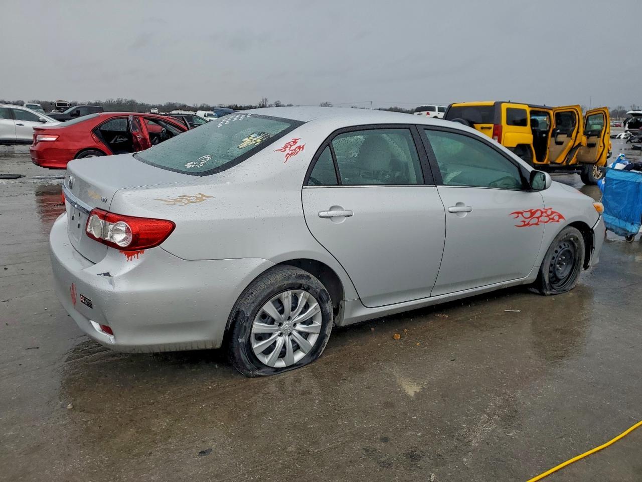 2013 Toyota Corolla Base - Фото 3