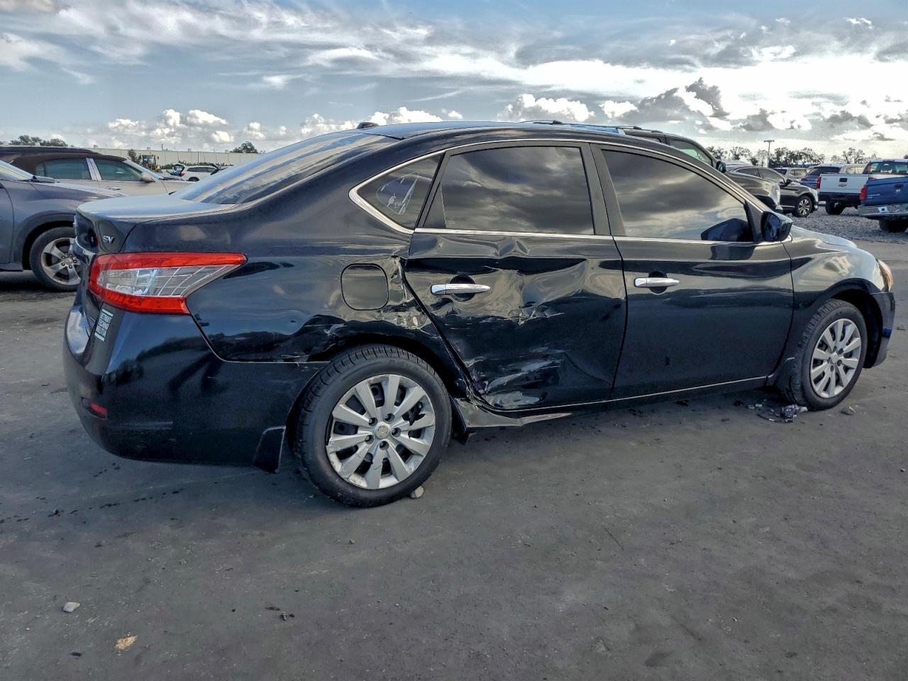 2013 Nissan Sentra S - Фото 3