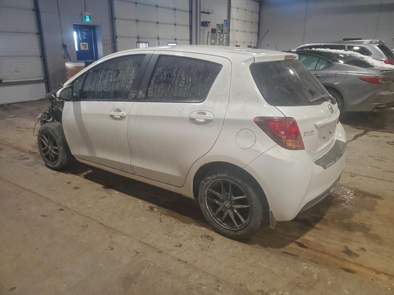 2015 Toyota Yaris - Фото 2
