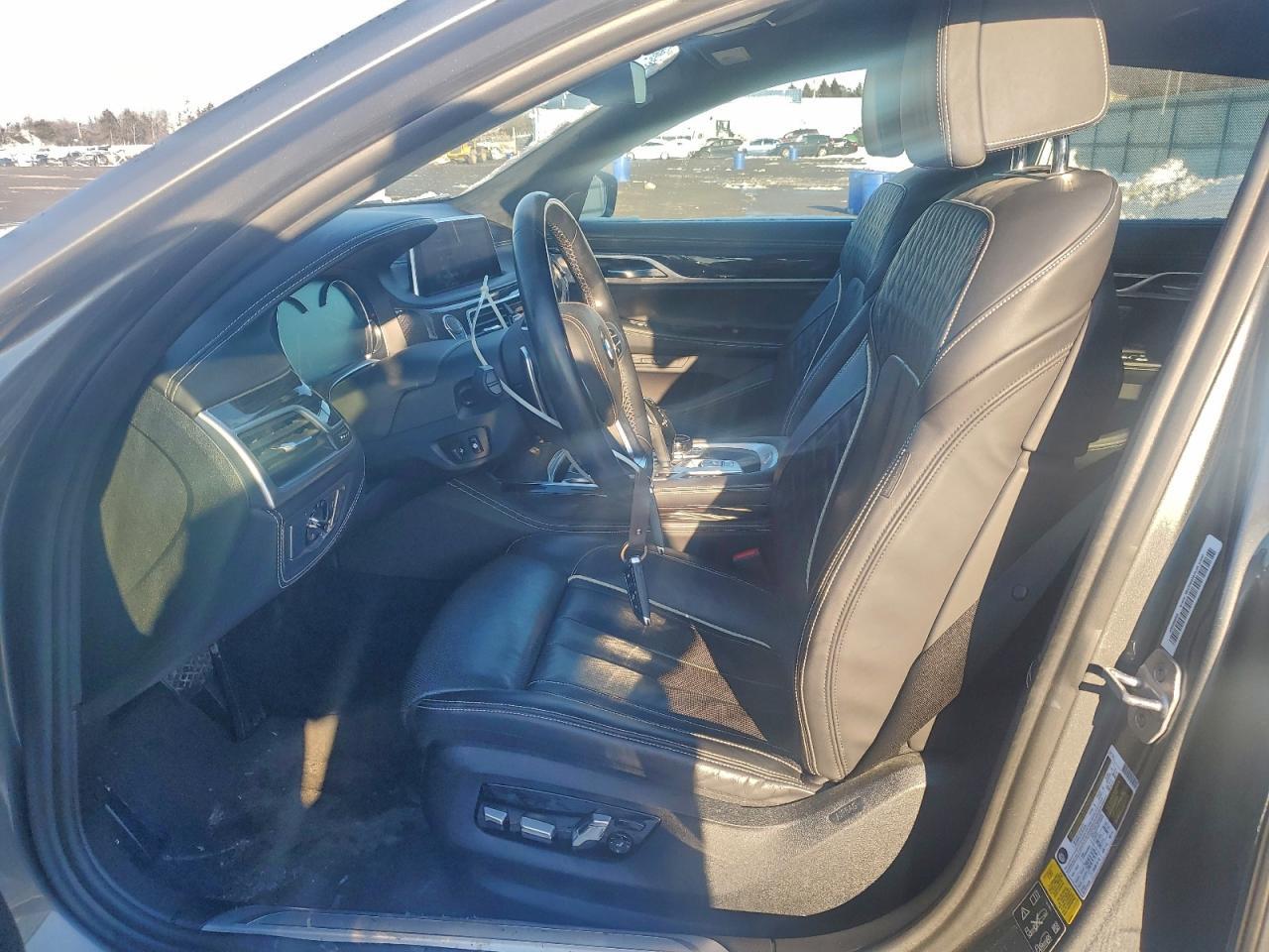 2019 BMW 750 Xi - Фото 7