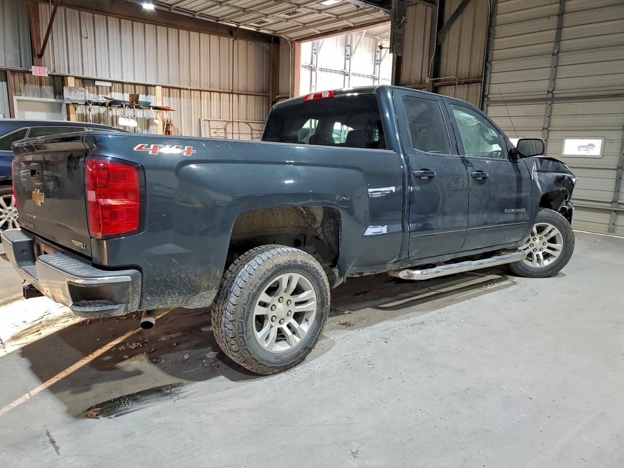 2017 Chevrolet Silverado K1500 Lt - Фото 3