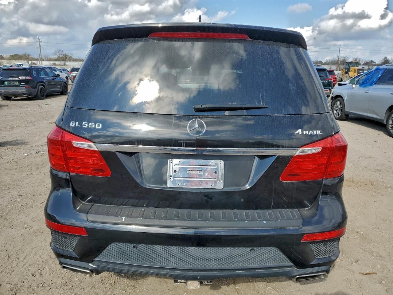 2013 Mercedes-Benz Gl 550 4Matic - Image 6