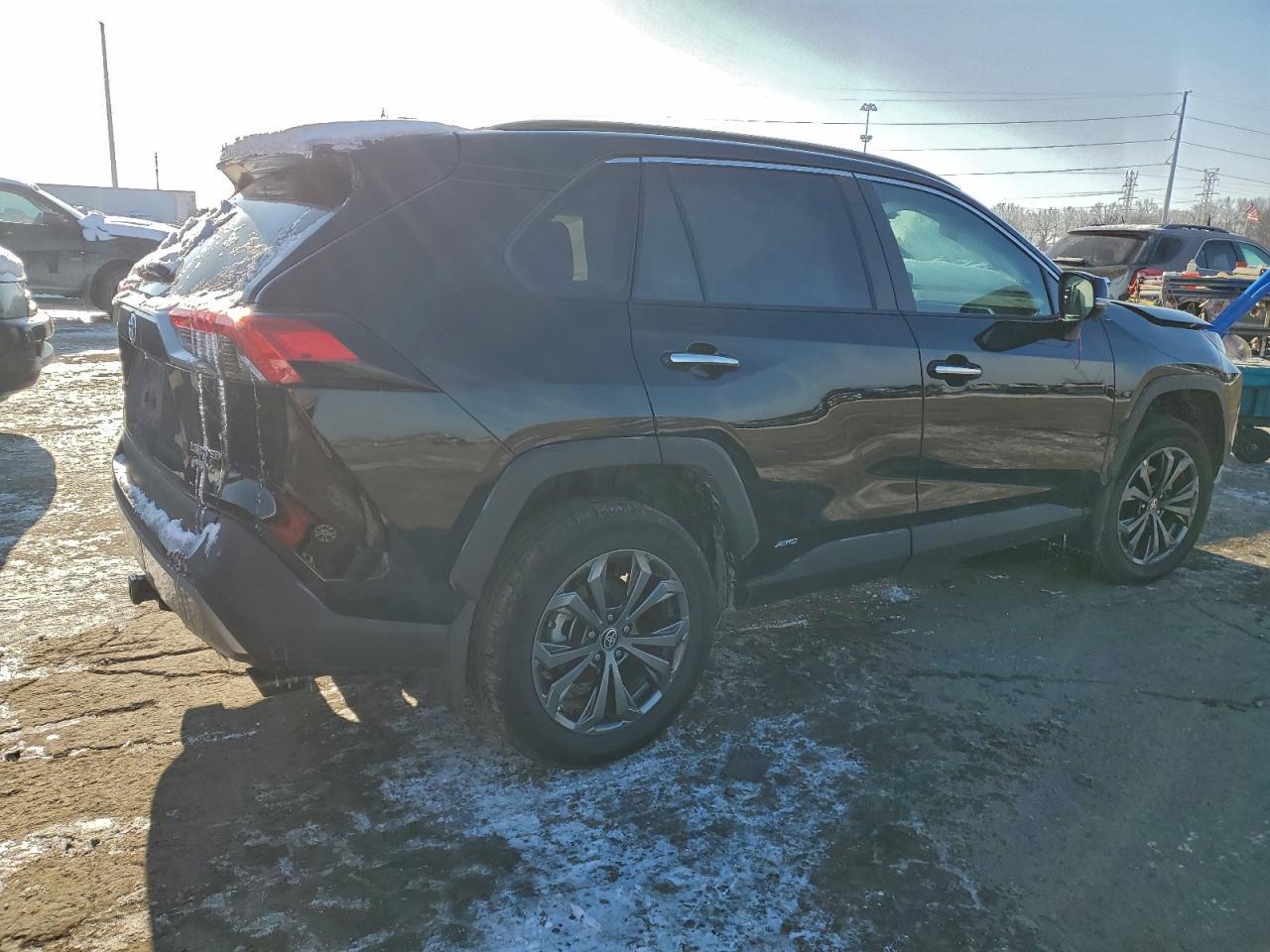 2025 Toyota Rav4 Limited - Фото 3