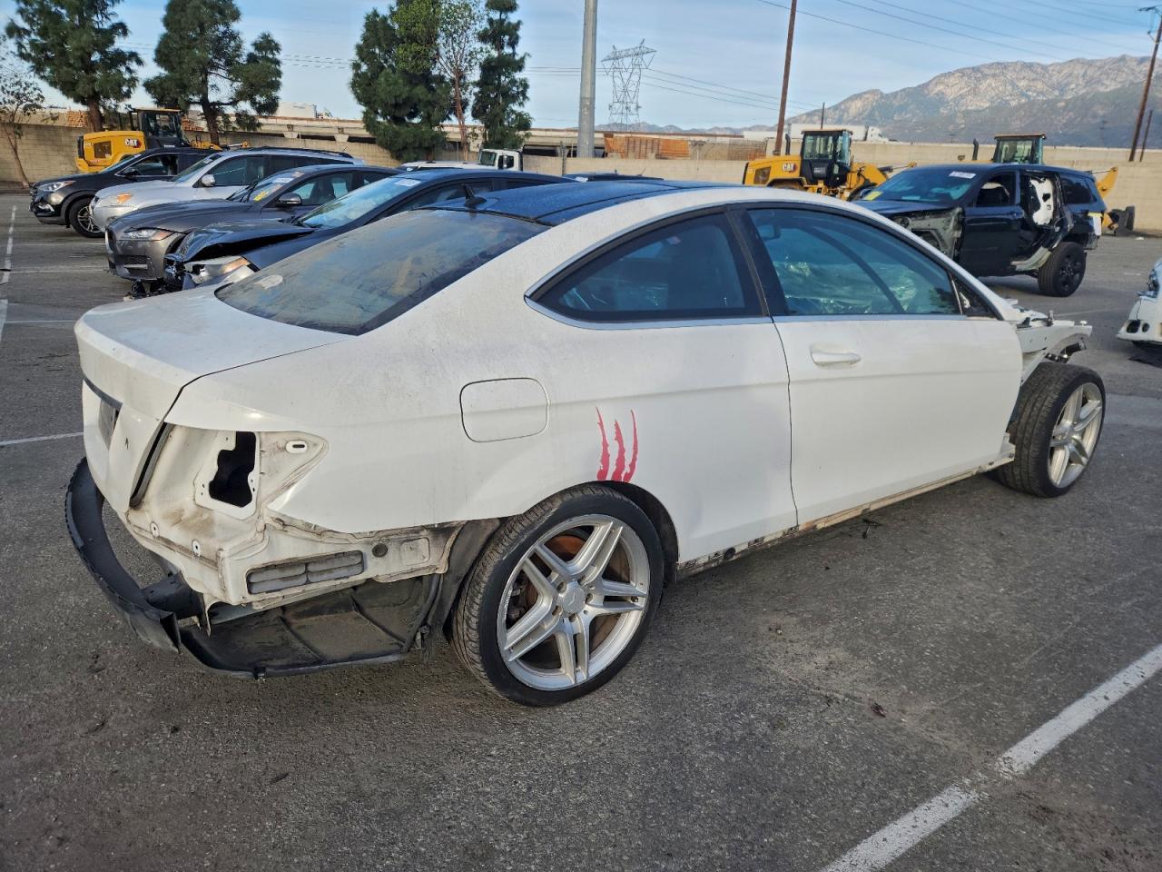 2013 Mercedes-Benz C 250 - Фото 3