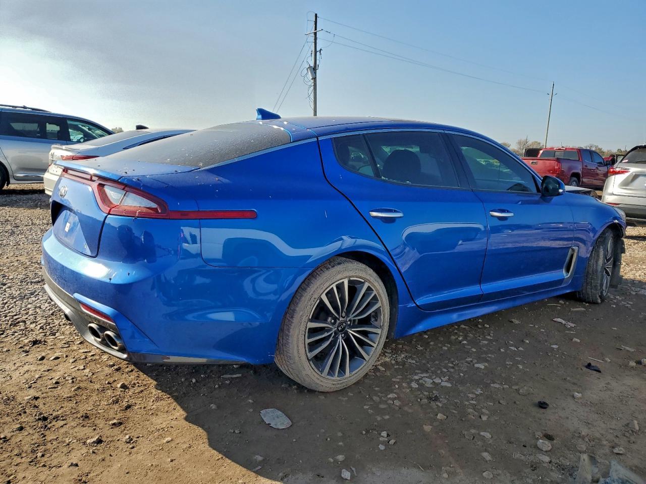 2018 Kia Stinger Premium - Image 3