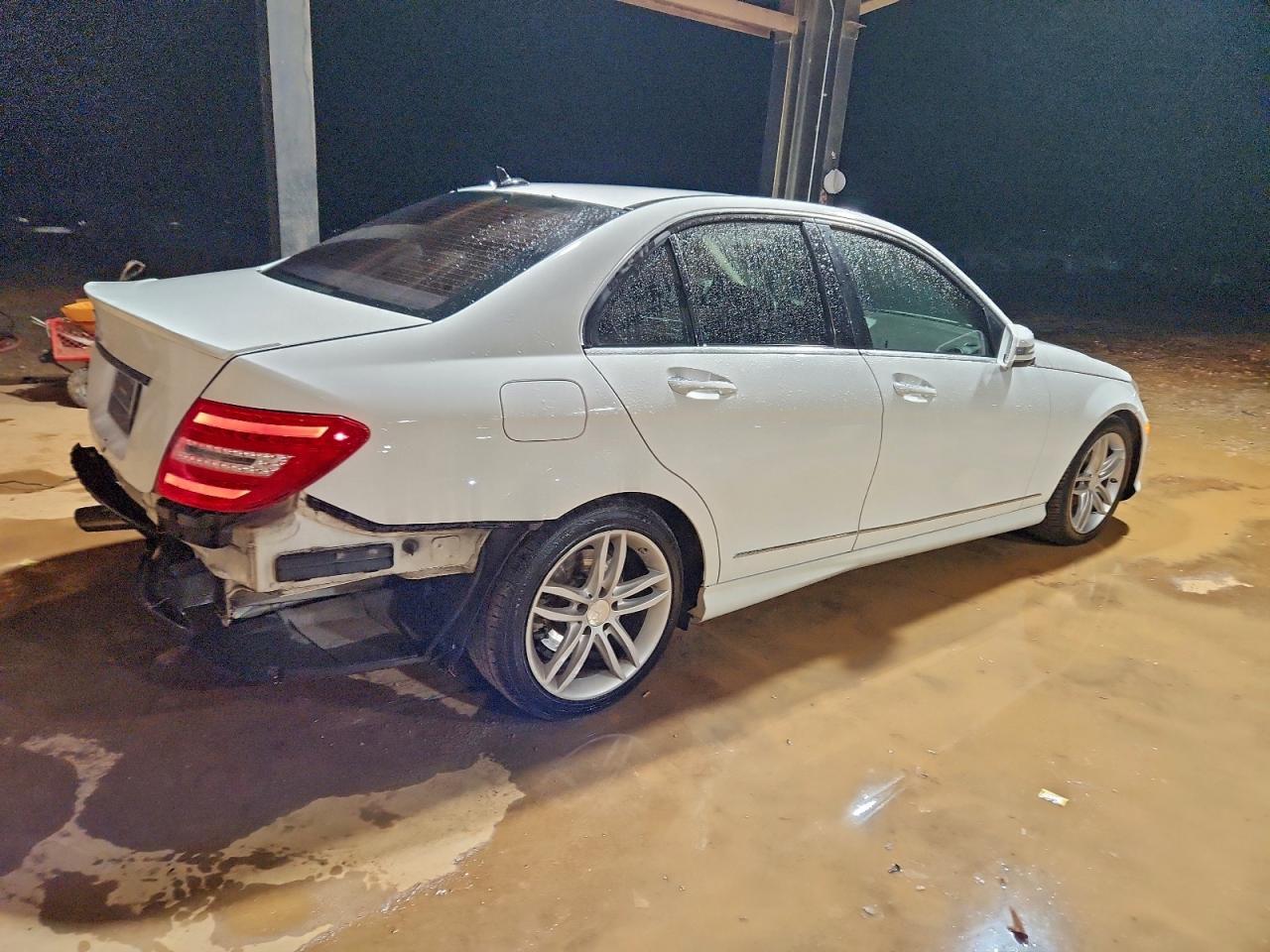 2013 Mercedes-Benz C 250 - Фото 3