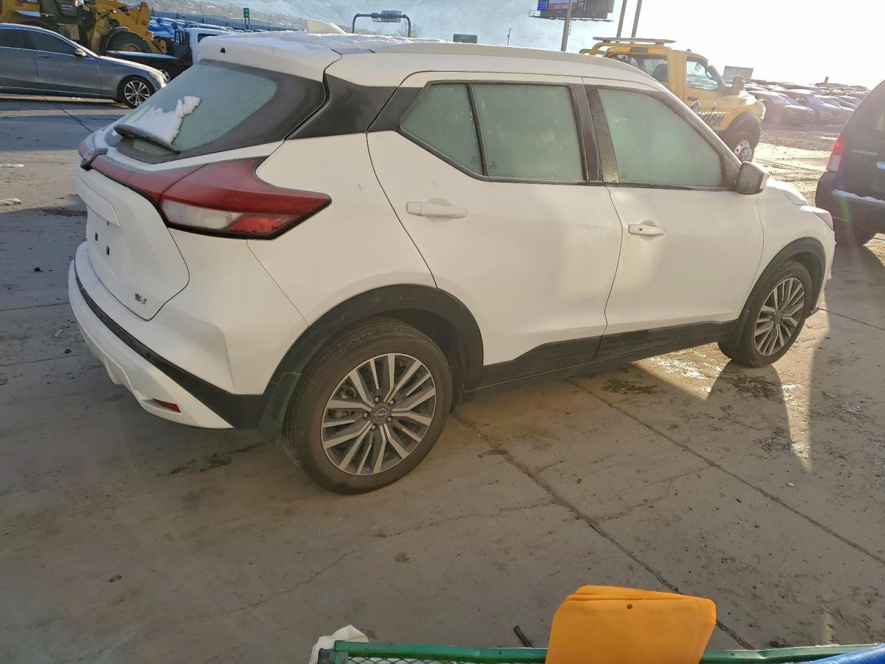 2024 Nissan Kicks Sv - Image 3