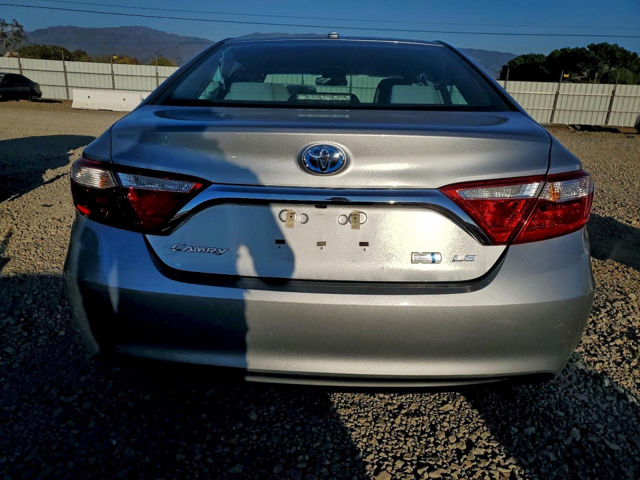 2015 Toyota Camry Hybrid Le - Фото 6