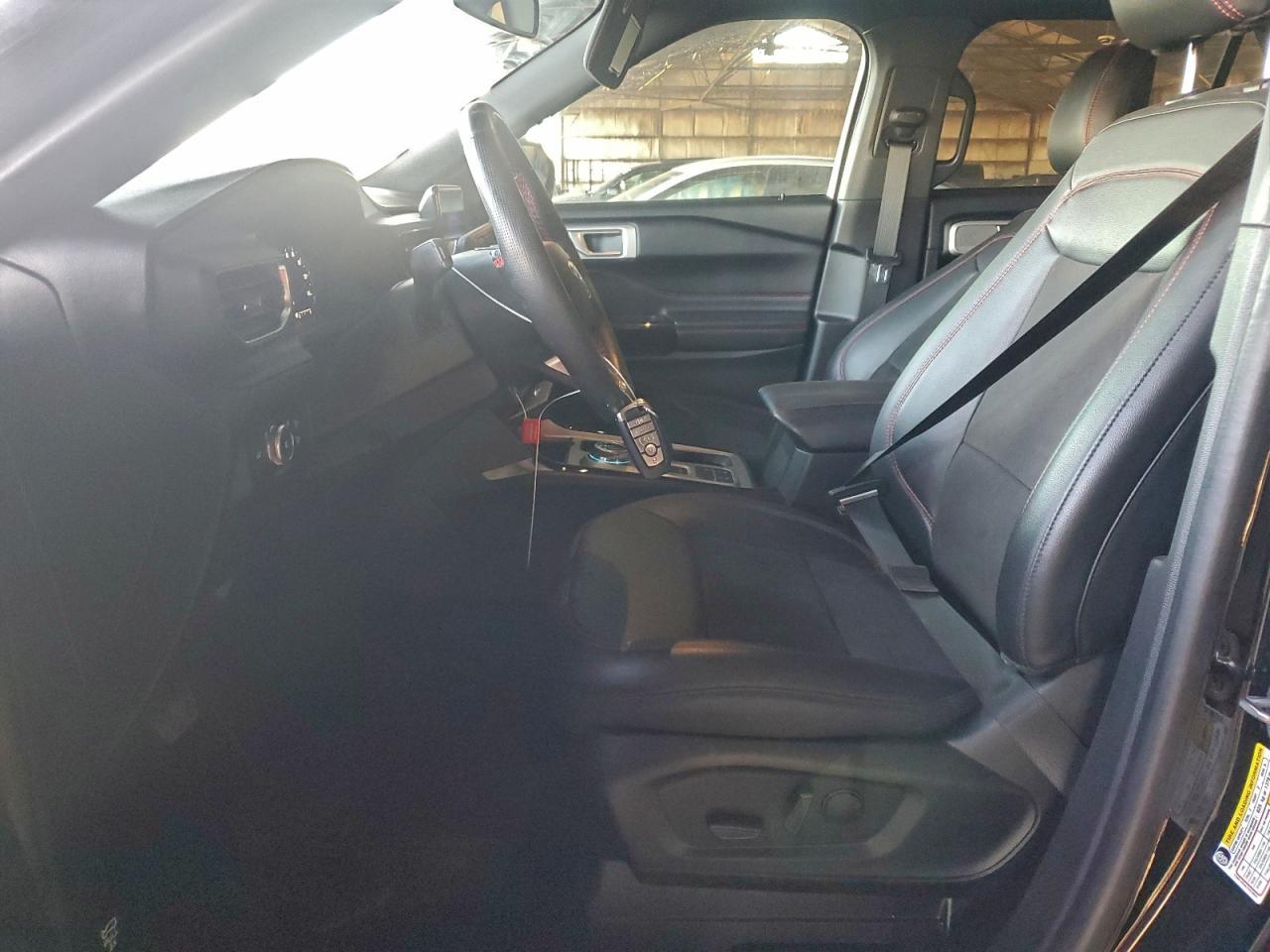 2022 Ford Explorer St-Line - Фото 7