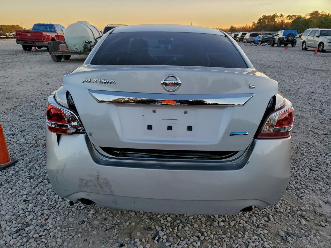 2013 Nissan Altima 2.5 - Фото 6