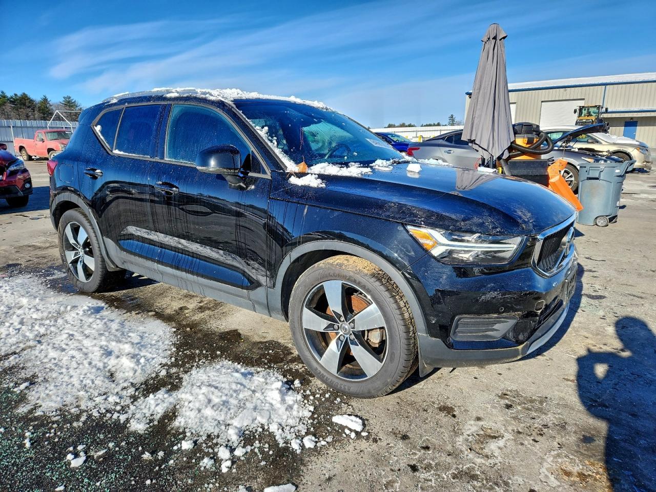 2019 Volvo Xc40 T5 Momentum - Image 4