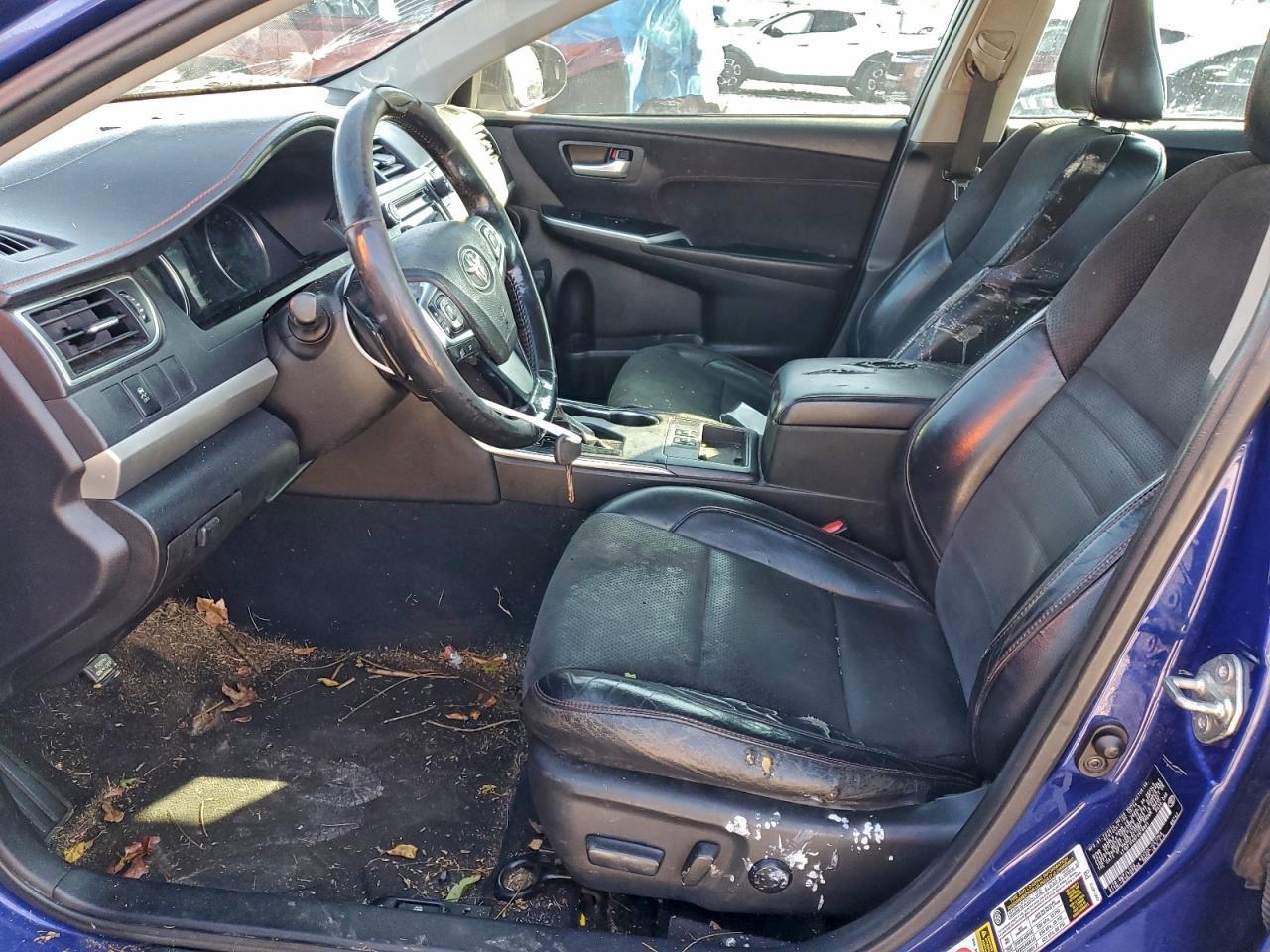 2015 Toyota Camry Le - Image 7