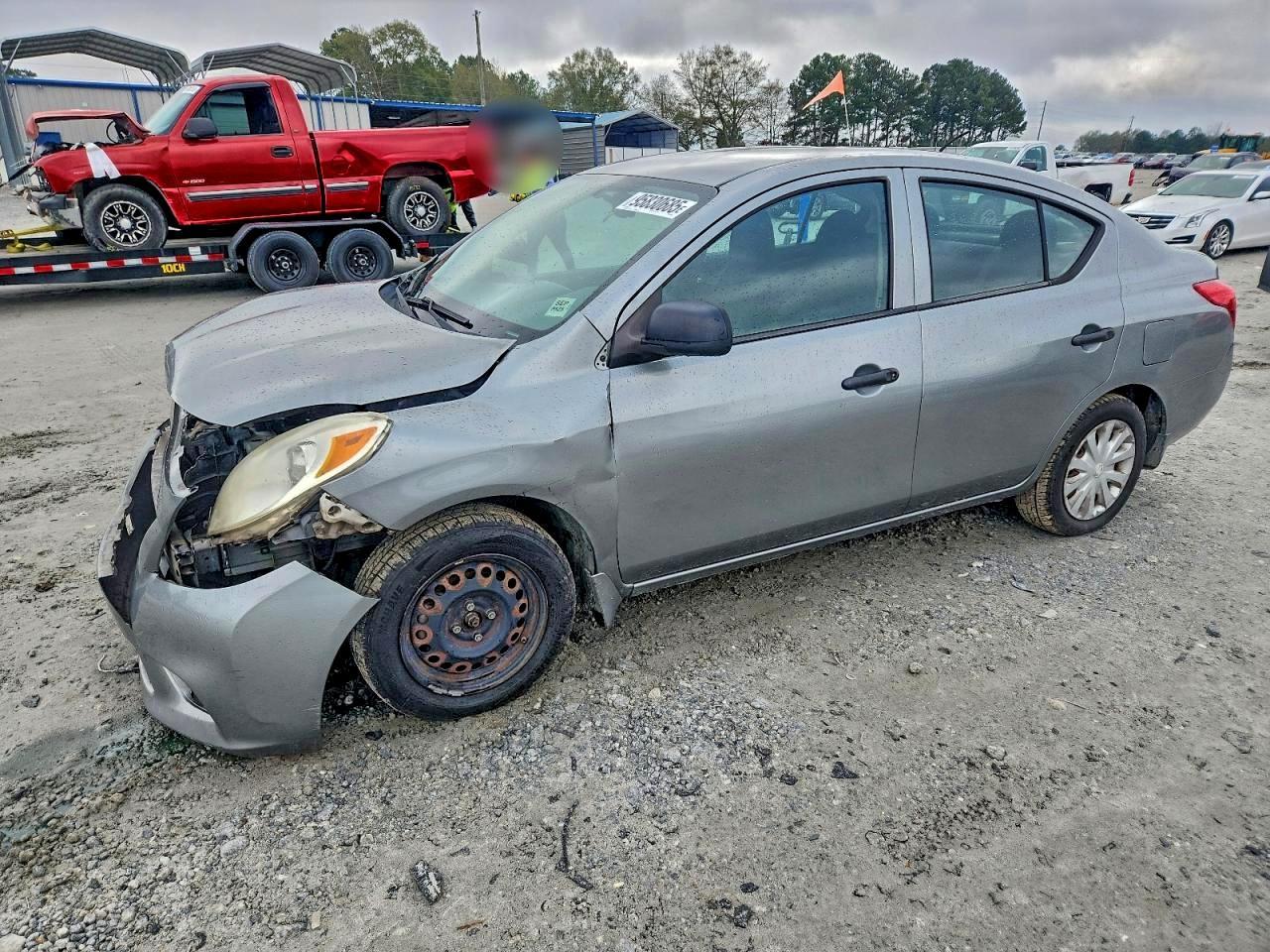 2013 Nissan Versa S
