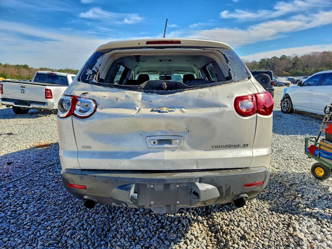 2011 Chevrolet Traverse Lt - Фото 6