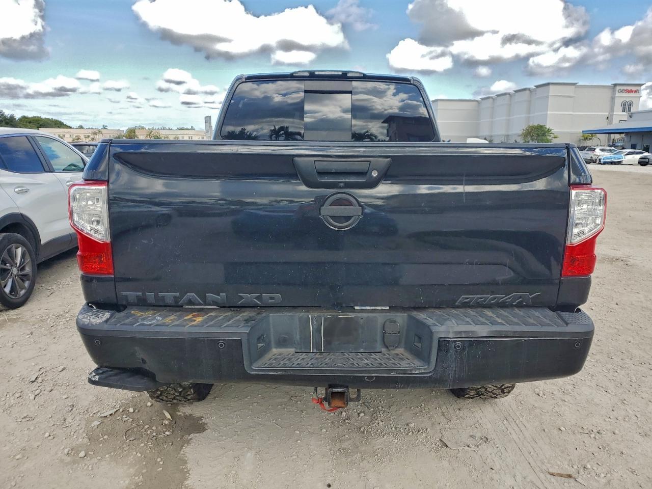 2016 Nissan Titan Xd Sl - Image 6