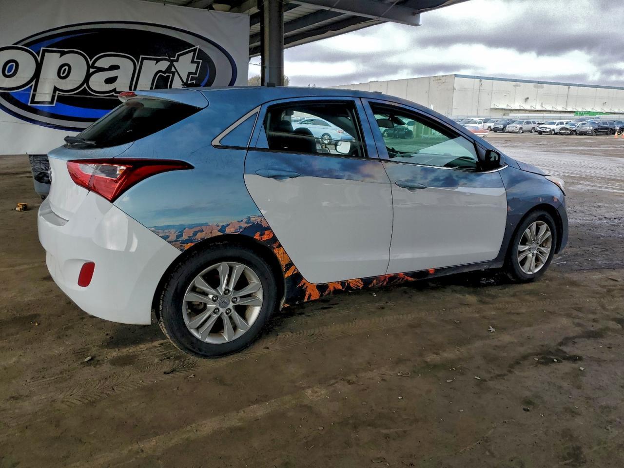 2017 Hyundai Elantra Gt - Фото 3