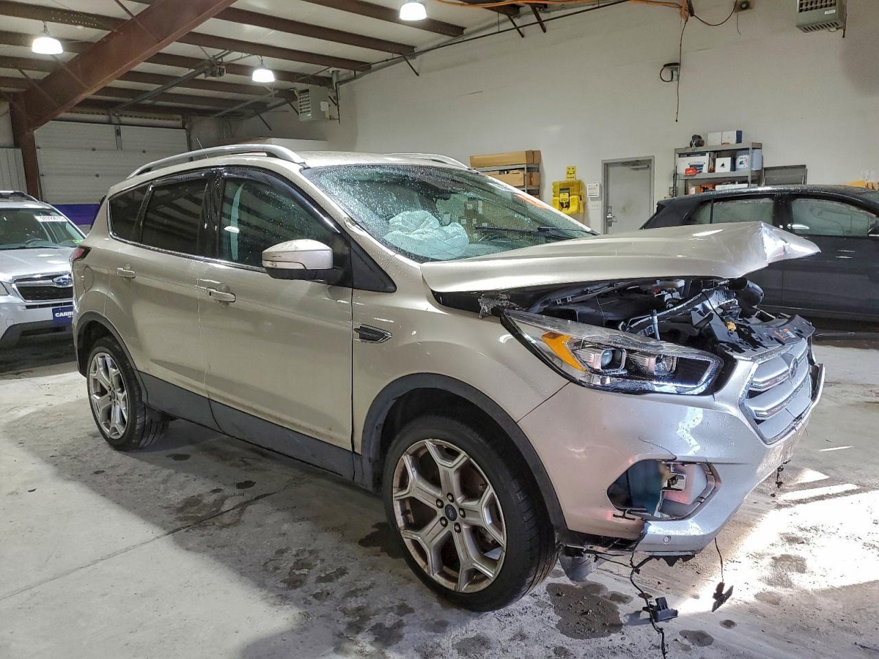 2018 Ford Escape Titanium - Image 4