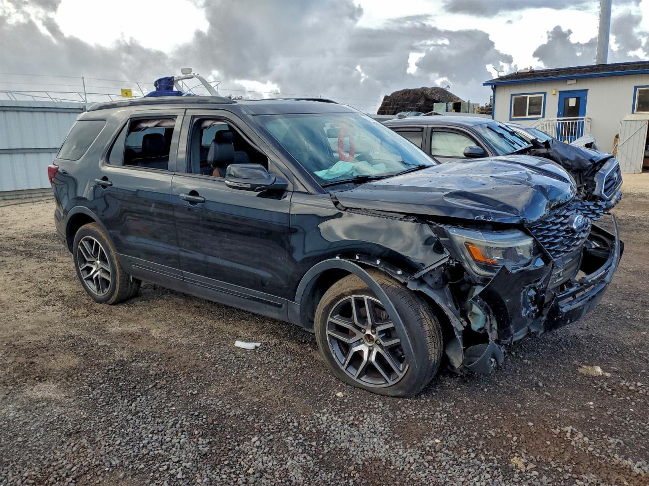 2018 Ford Explorer Sport - Image 4