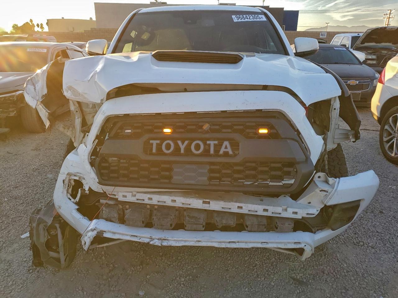 2019 Toyota Tacoma Double Cab - Image 5