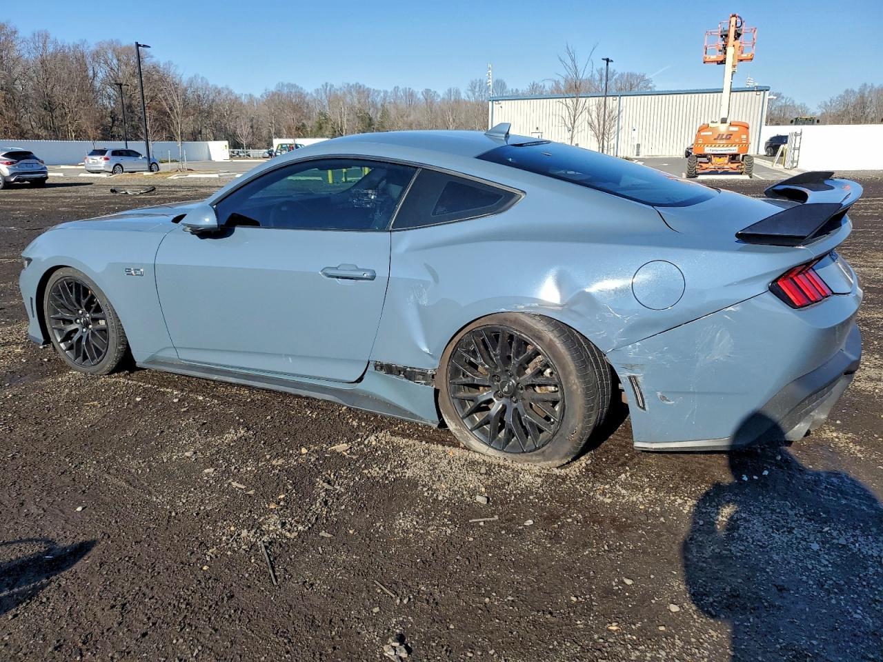 2024 Ford Mustang Gt - Image 2